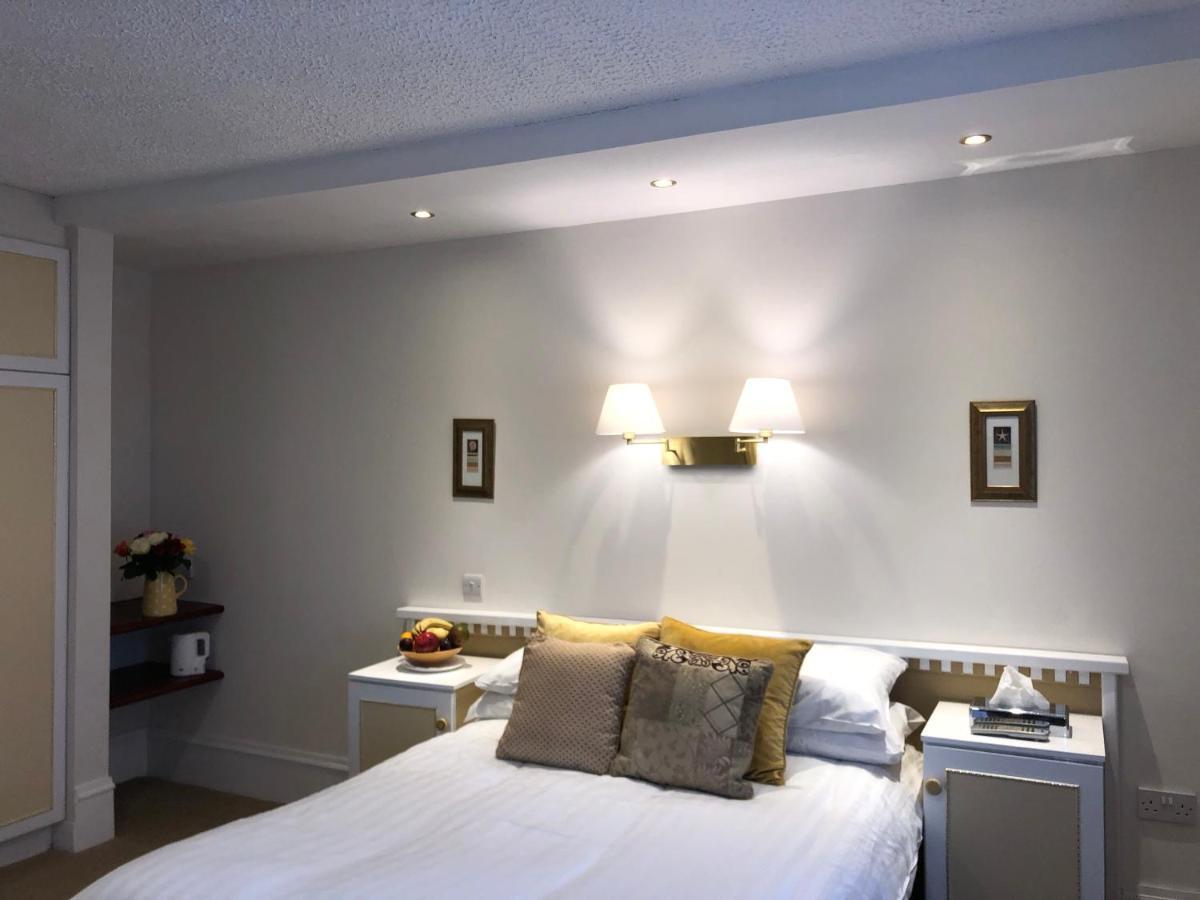 Tully'S Hotel Castlerea Экстерьер фото